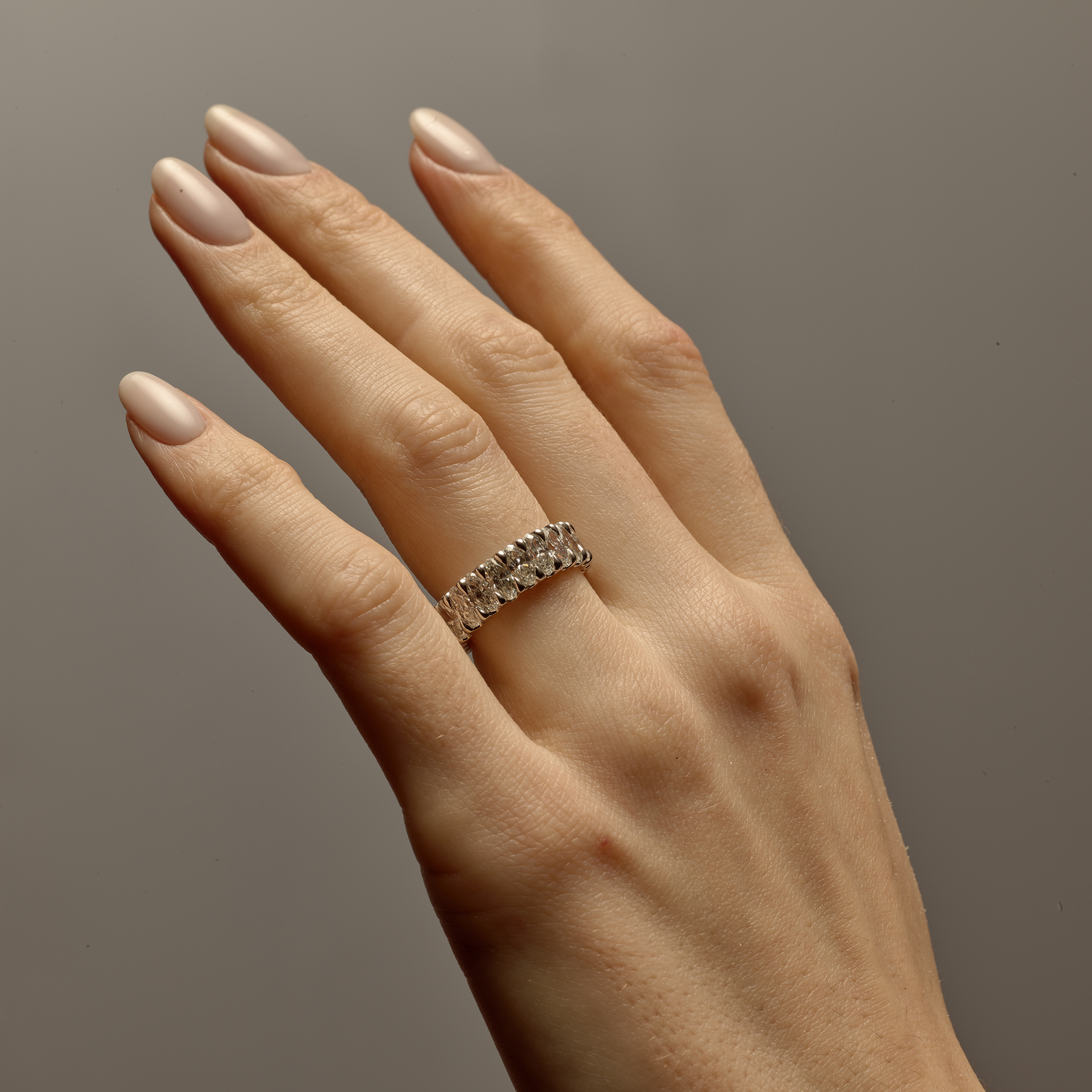 Moval Eternity Band