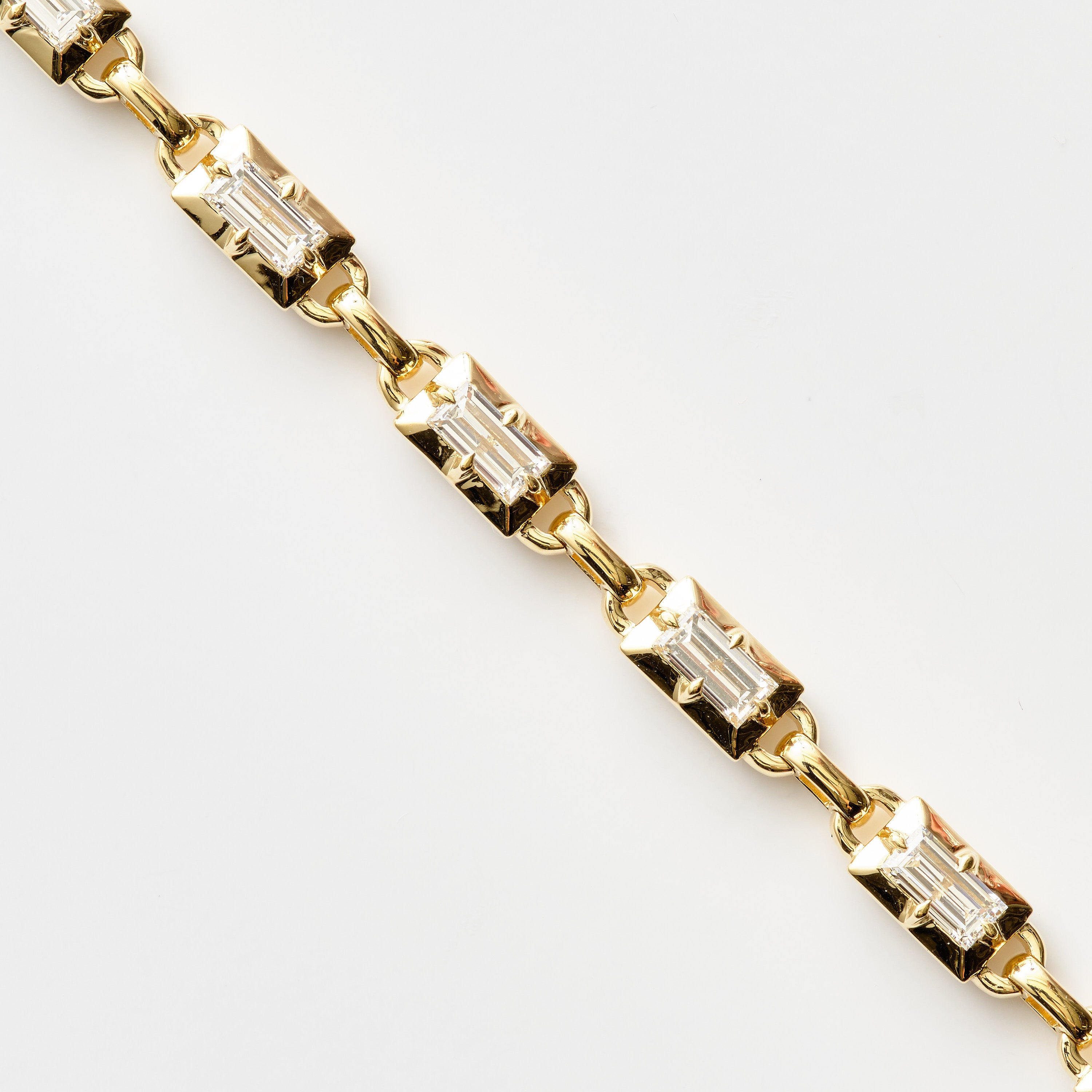 Baguette Diamond Link Lab Bracelet