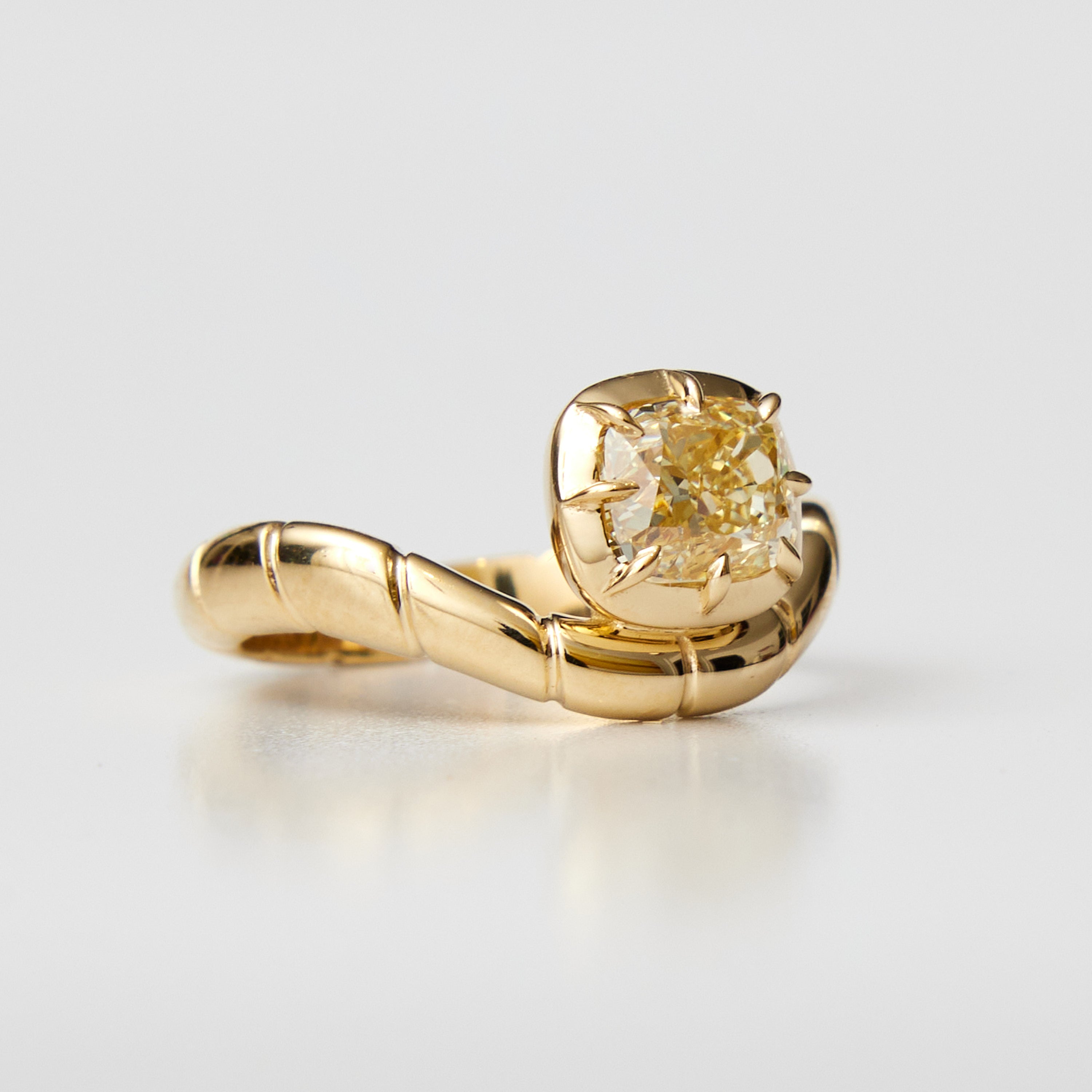 Contoured Wave Cushion Pinky Ring