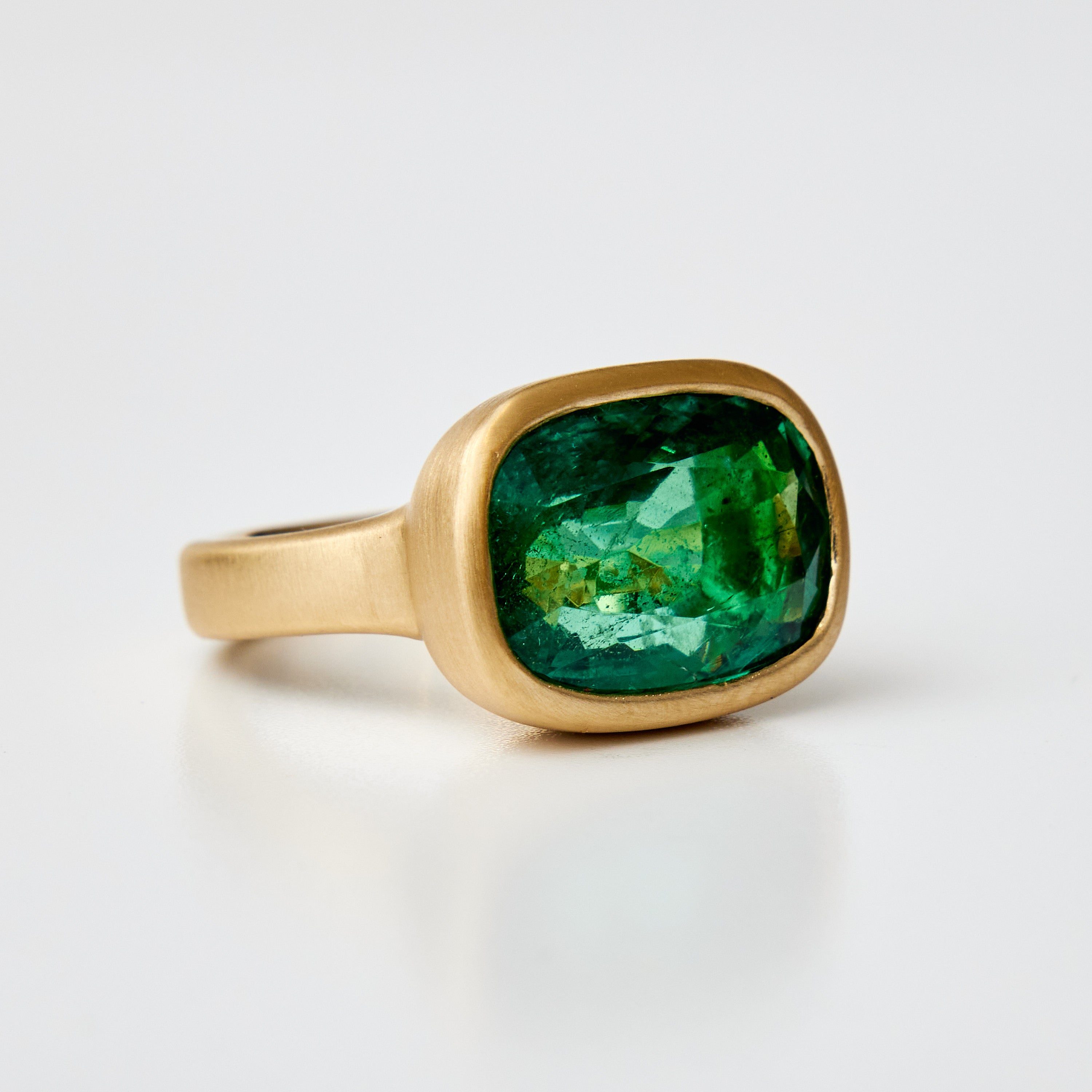 Bubble Set Green Emerald Ring