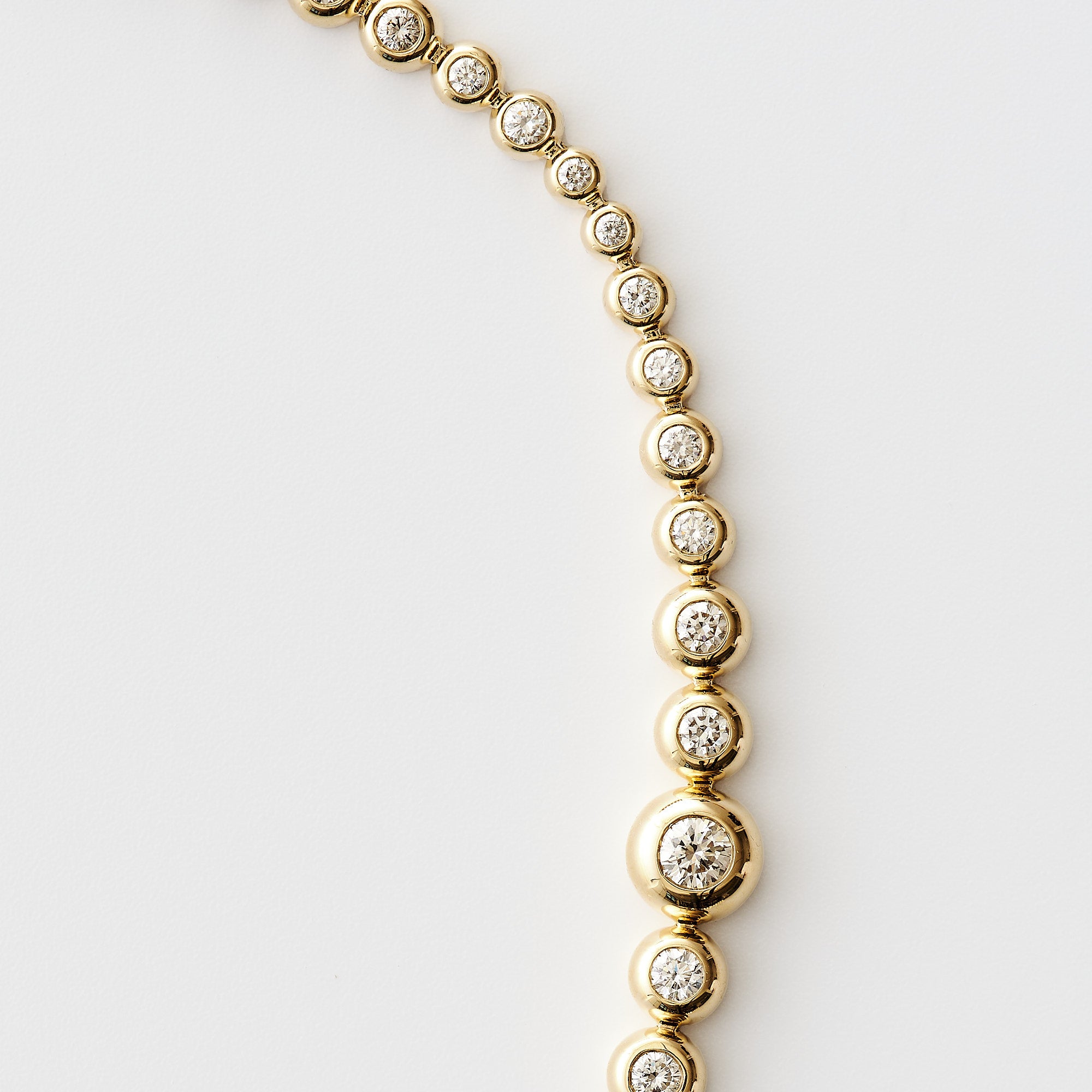 Graduated Bezel Bracelet