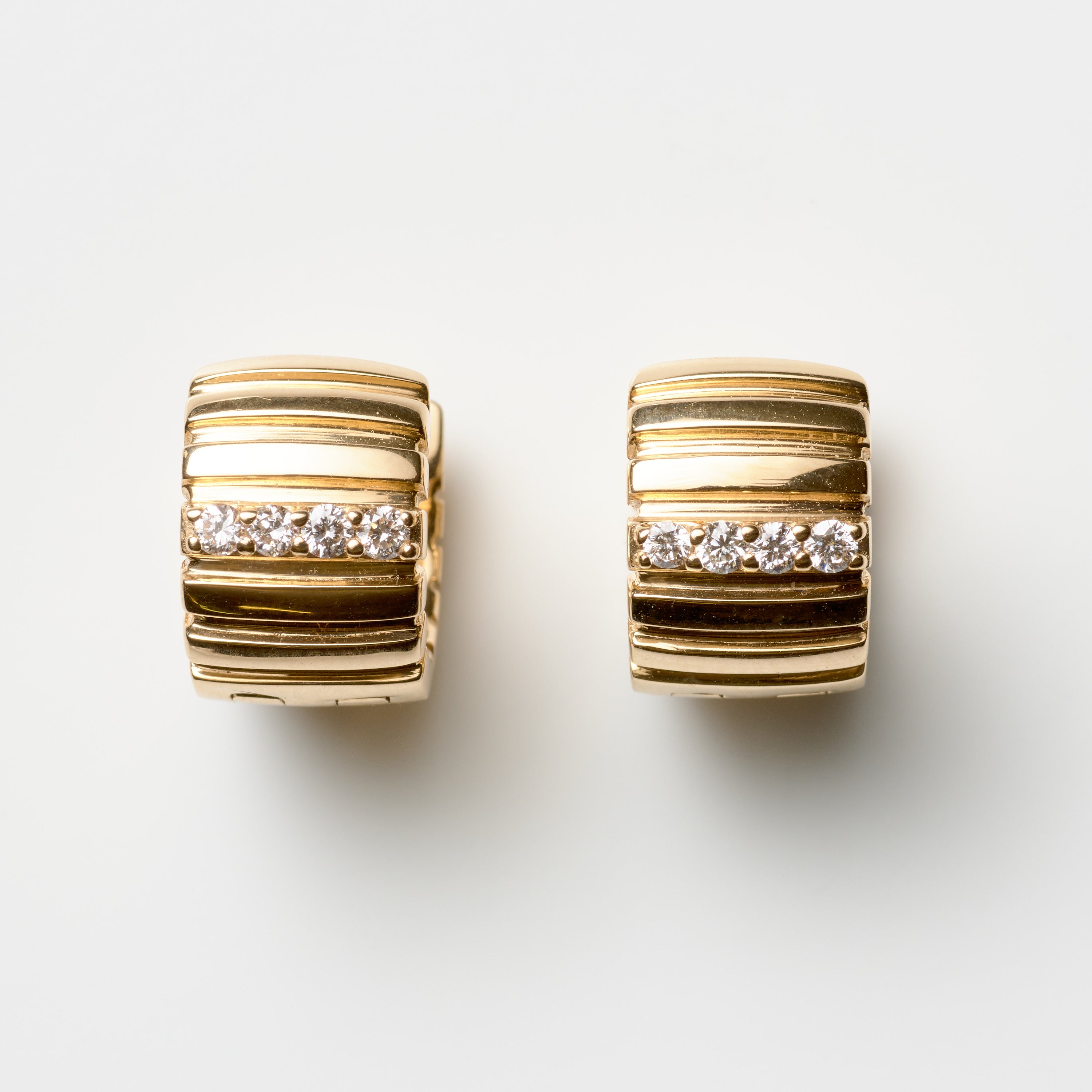 Fluted Diamond Huggies