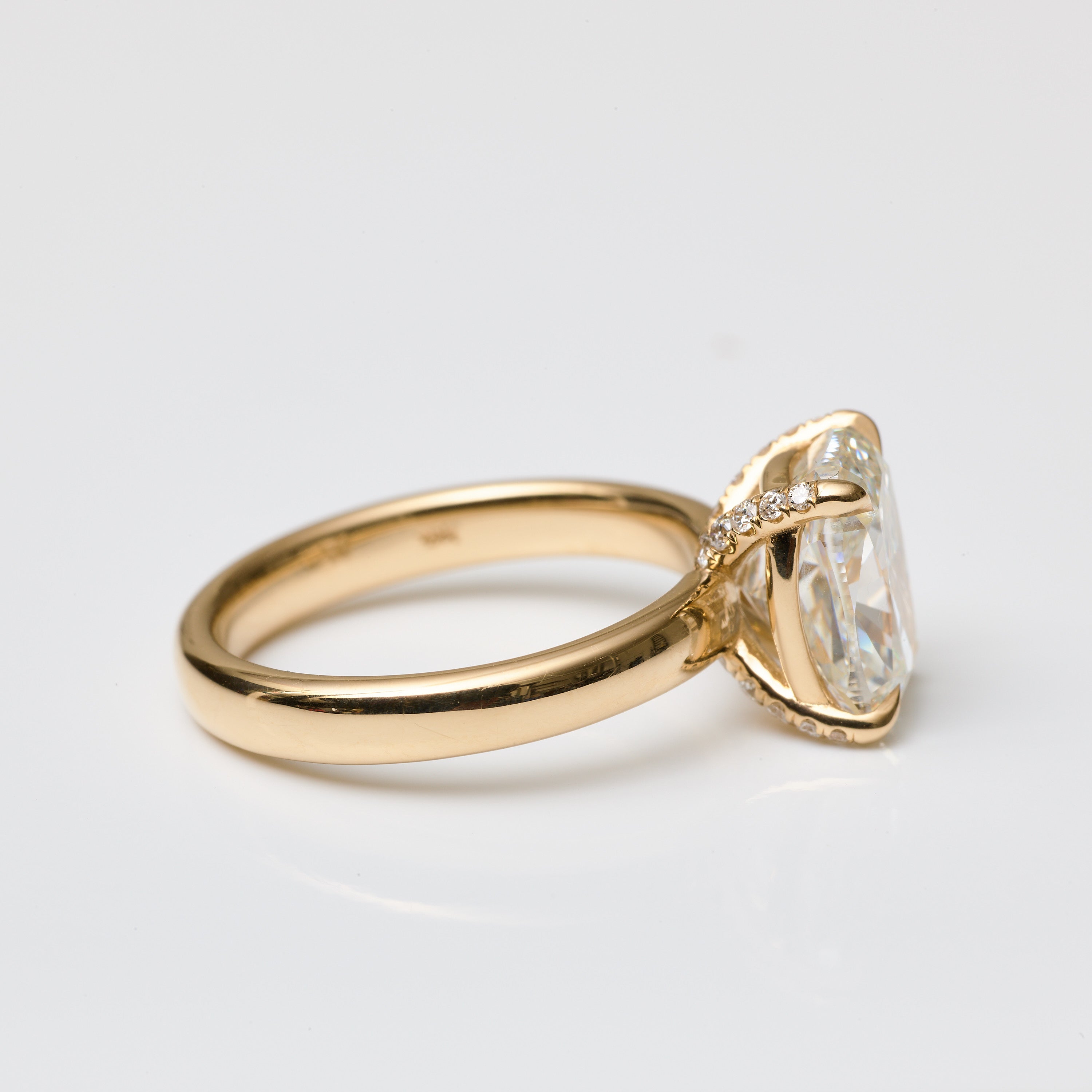 Cushion Lab Diamond Maxi Solitaire Ring