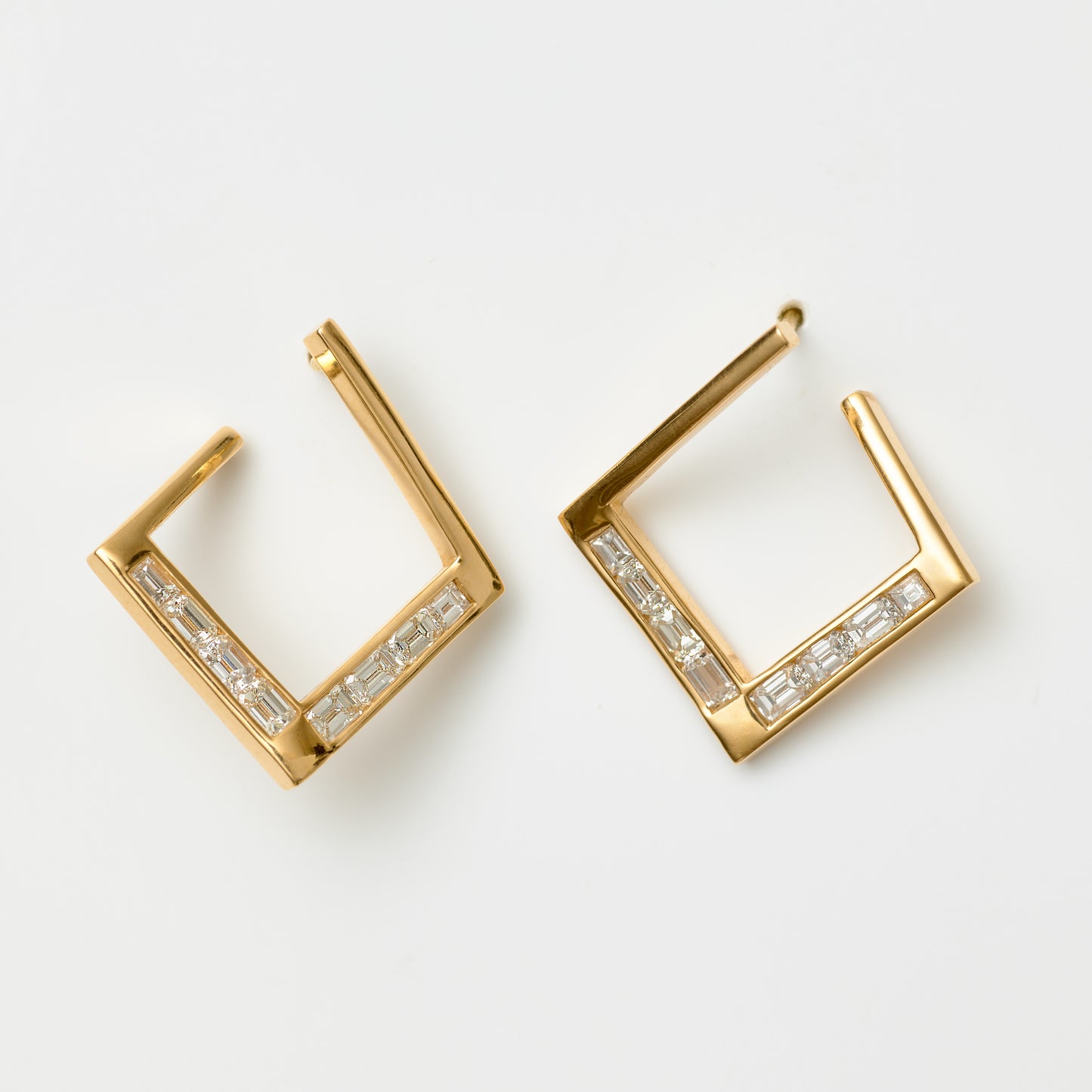 Channel-Set Rectangular Diamond Hoops
