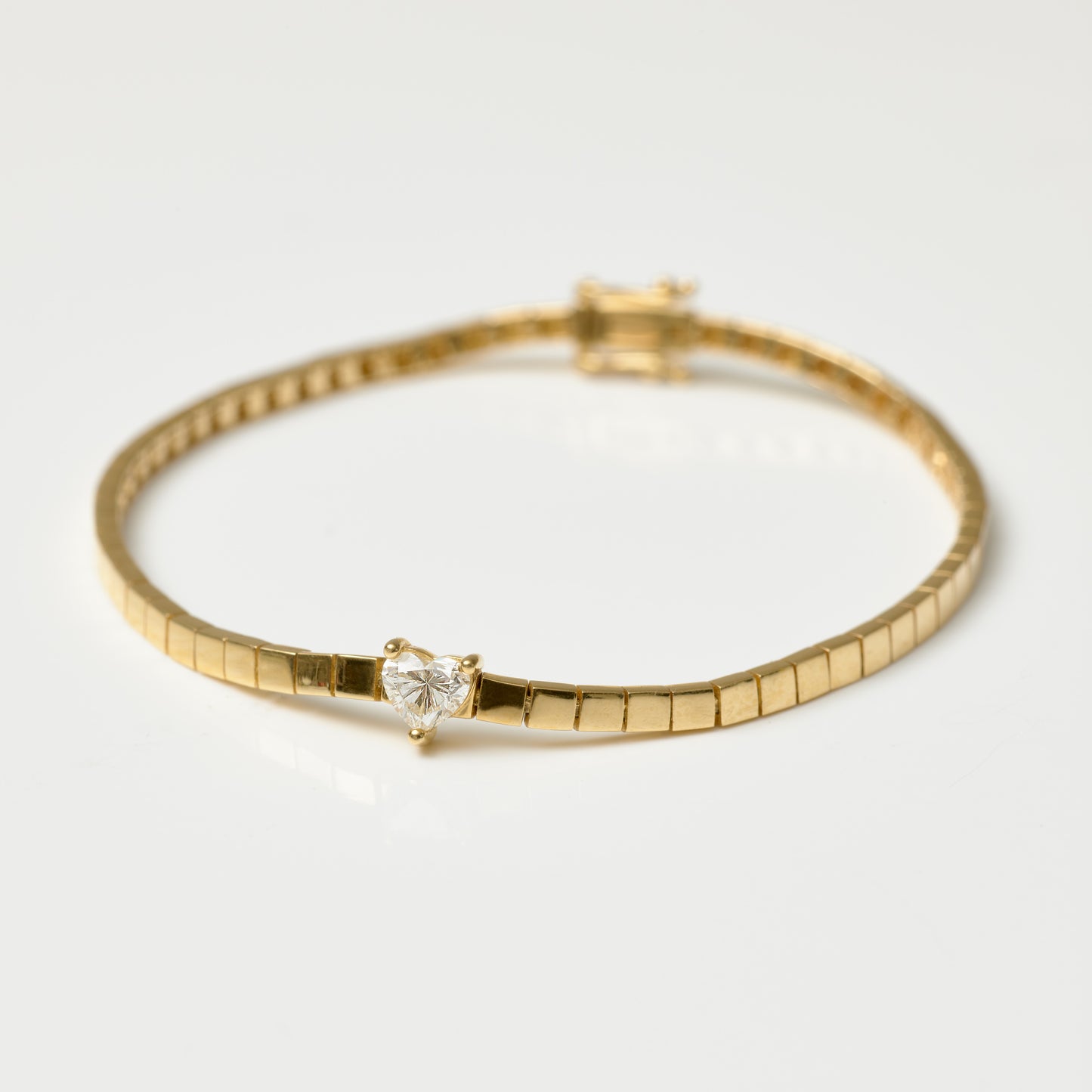 Heart Solitaire Serpent Bracelet