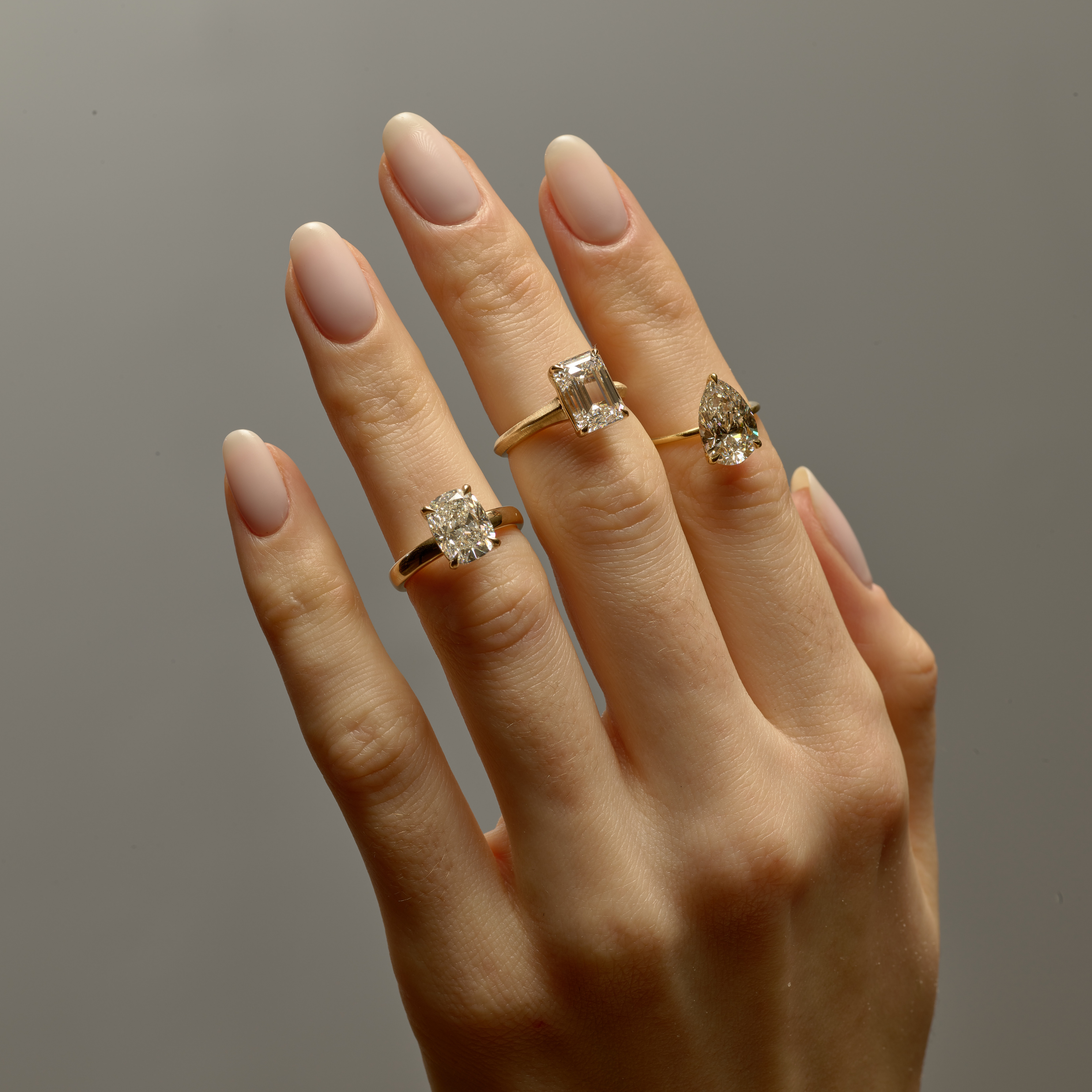 Emerald Lab Diamond Knife-Edge Ring