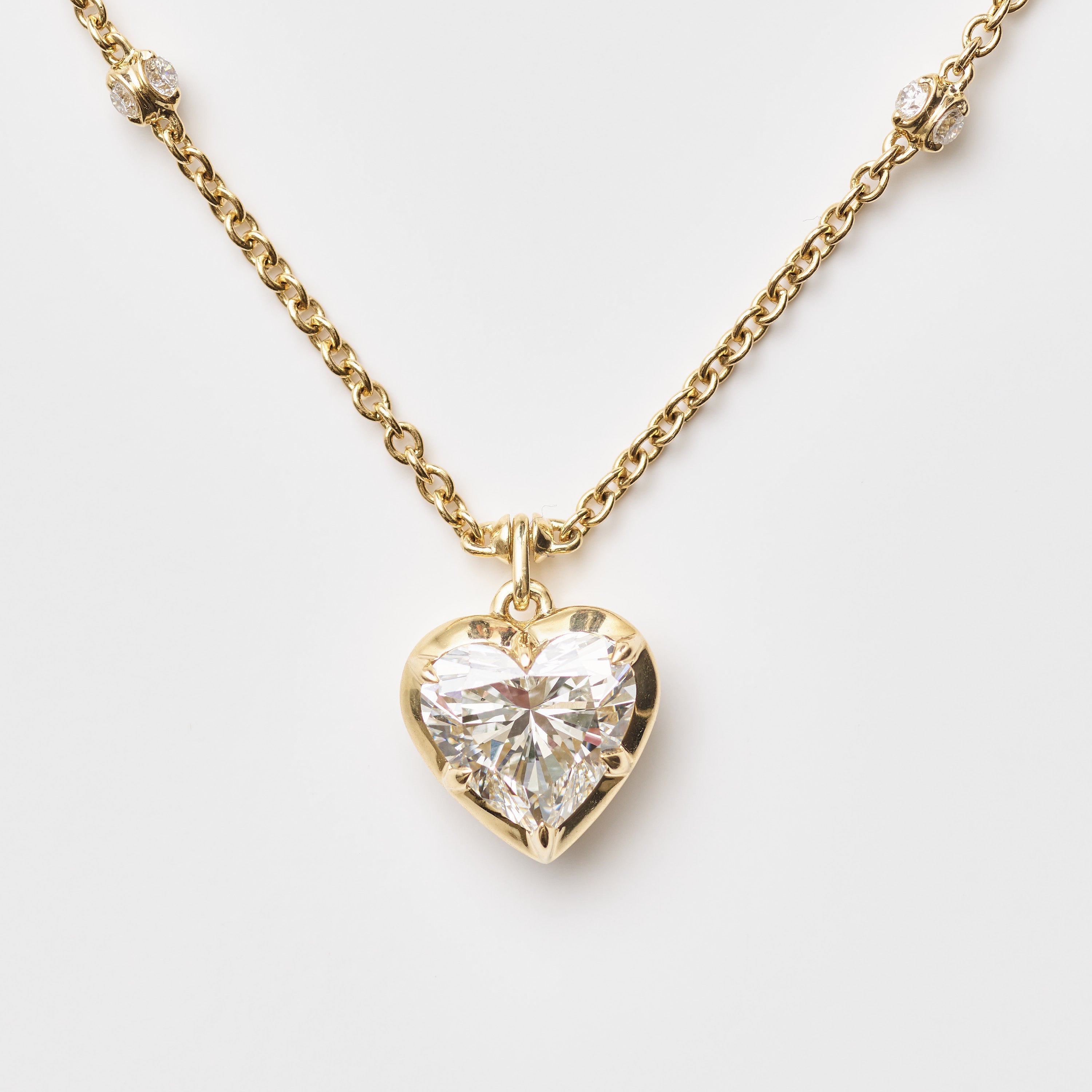 Collet-Set Heart Diamond Lab Necklace