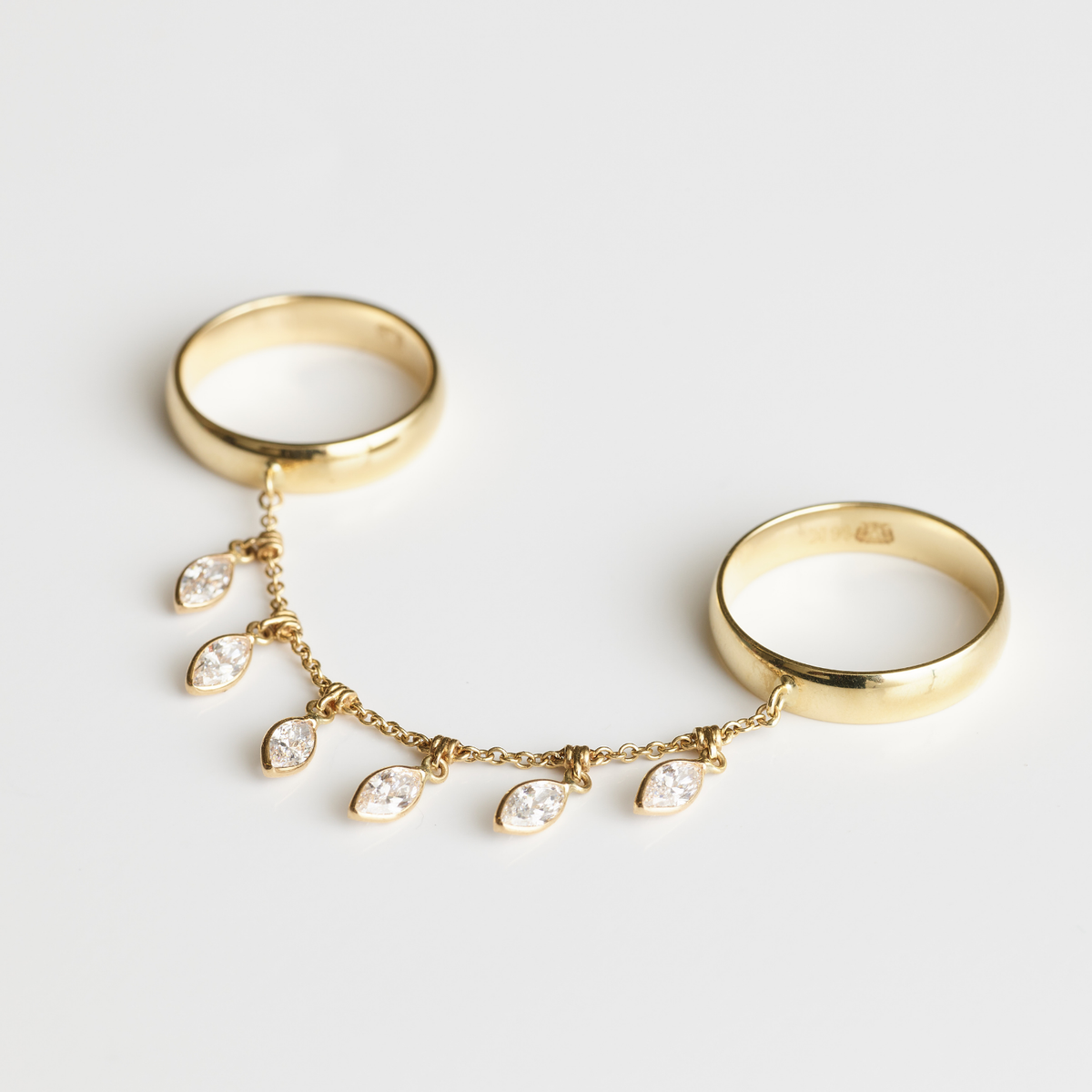Double Rings Double Finger Chain Ring