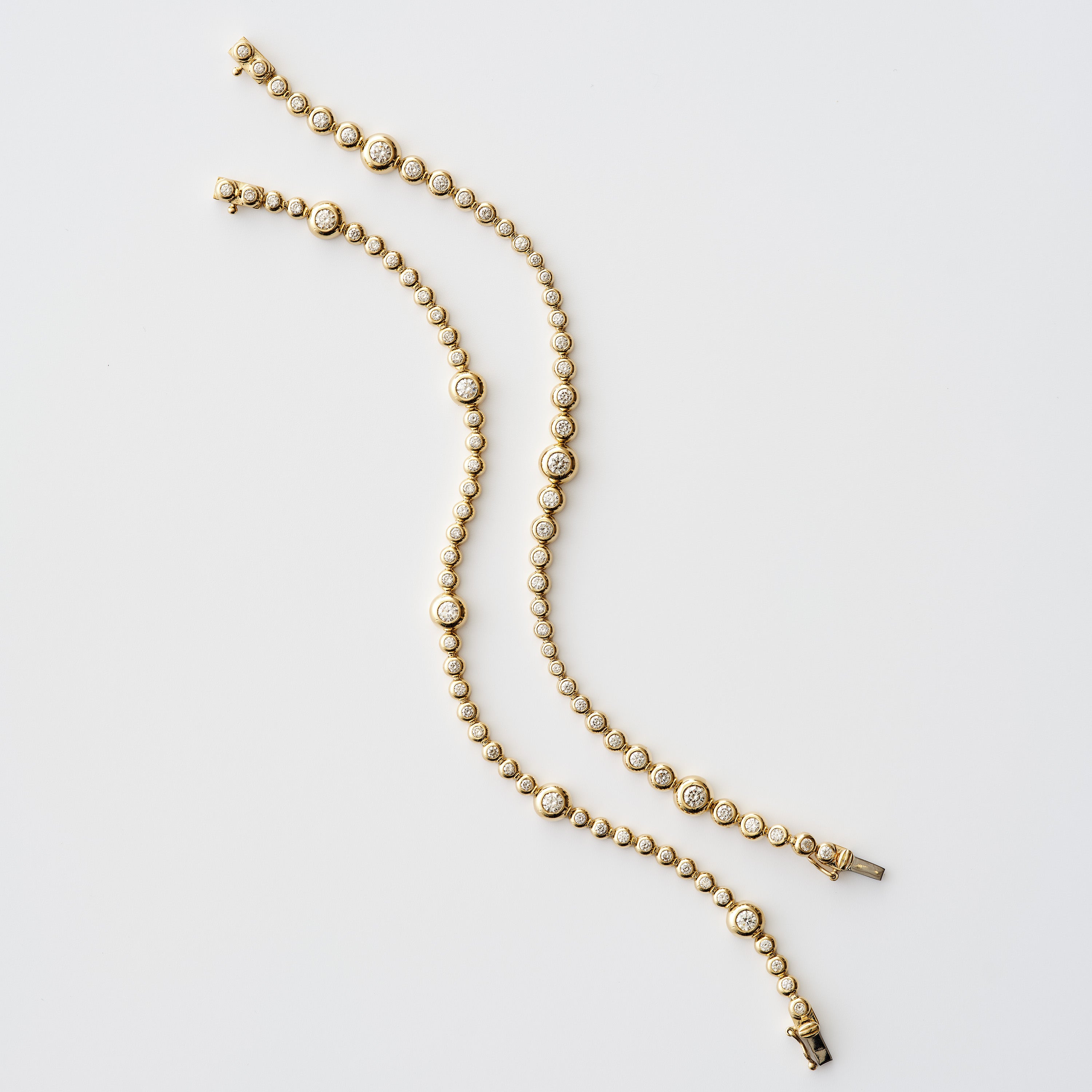 Graduated Bezel Bracelet
