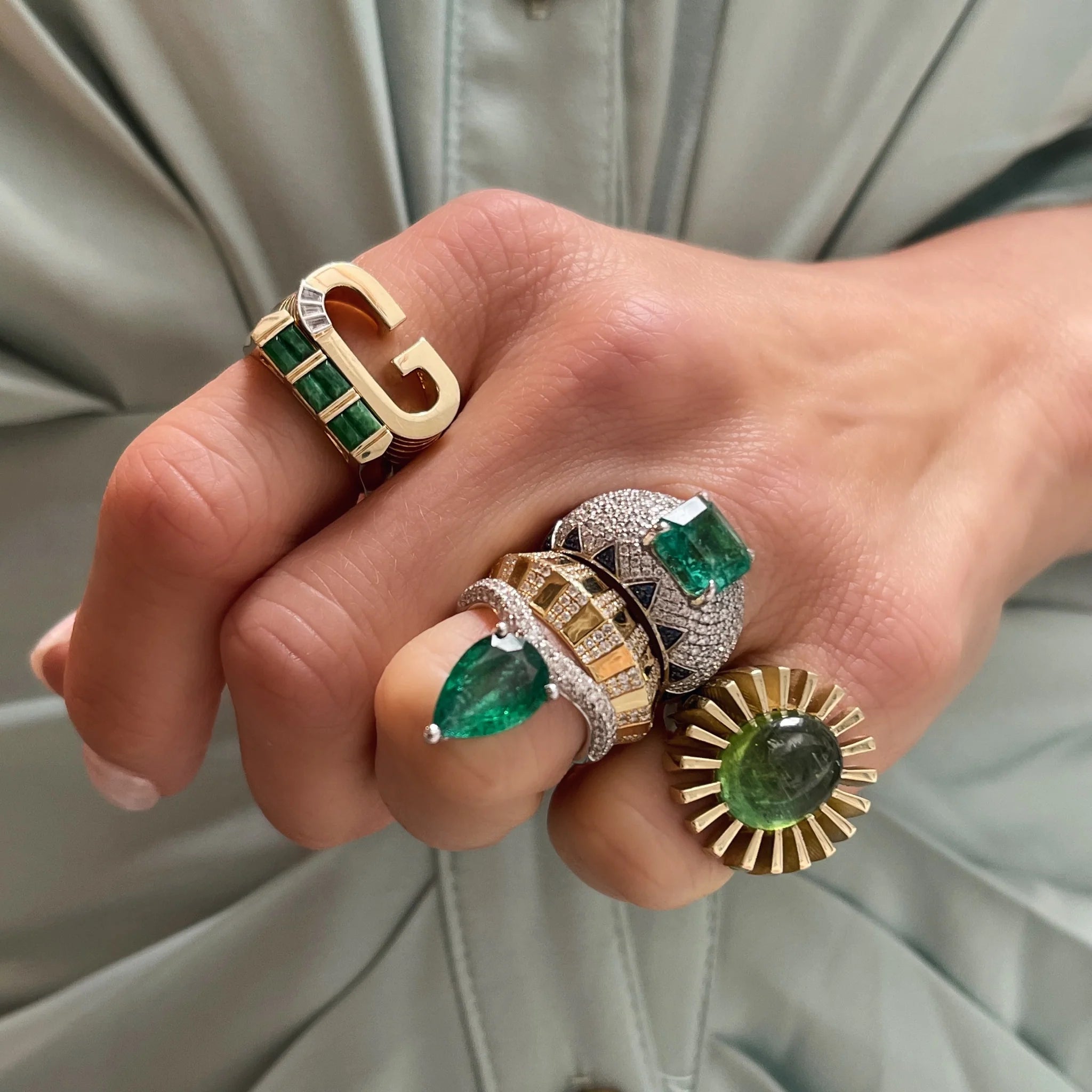 Grandsize Ribbed Initial Ring