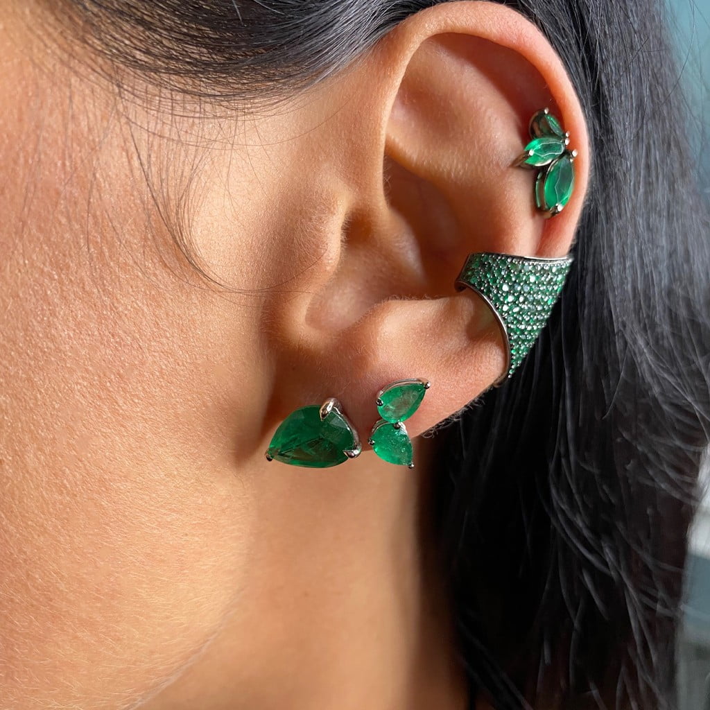 Maxi Ergo Emerald Ear Cuff